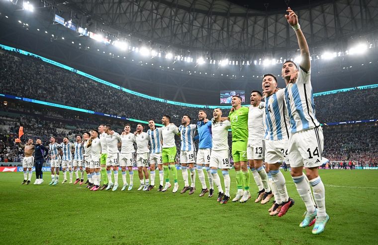 FOTO: Argentina celebró su sexta semifinal ganada en Mundiales.