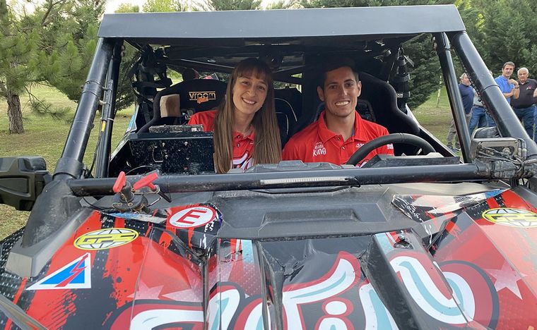 Nicolás y Valentina, ahora comparten el habitáculo de su T4