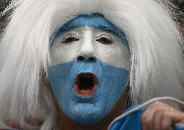 Los hinchas esperan por la final en Qatar