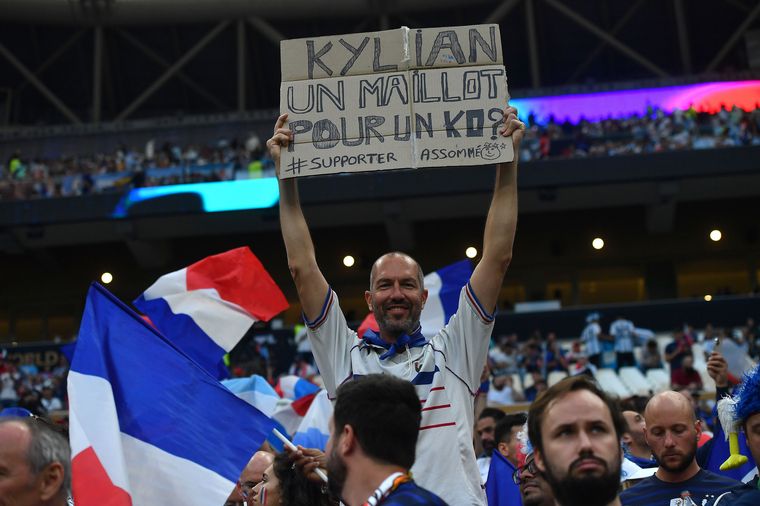 Los hinchas franceses también dijeron presente en el Lusail