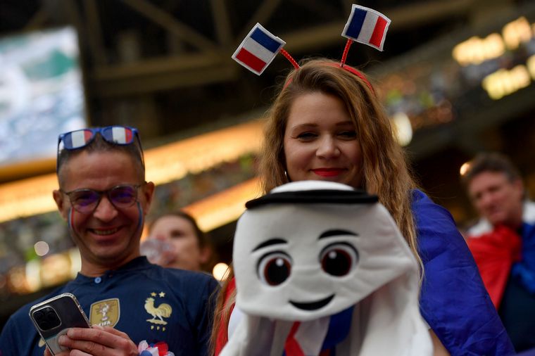 Los hinchas franceses también dijeron presente en el Lusail