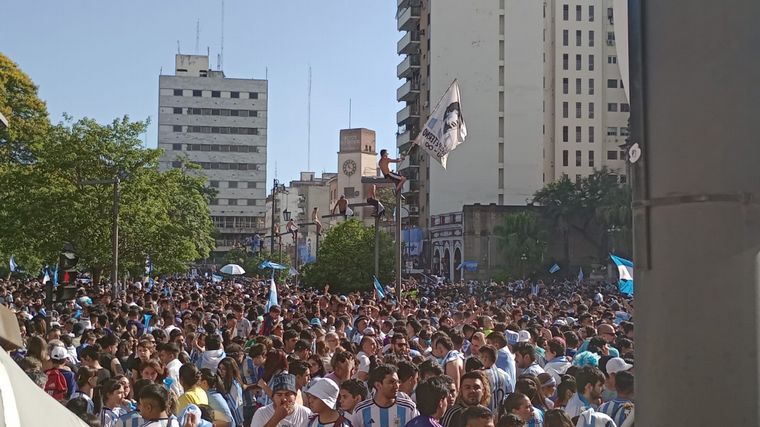 AUDIO: Tucumán no adhirió al feriado nacional por la llegada de la Selección (Foto: Vove)