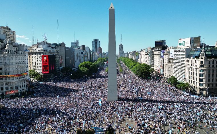 FOTO: Una multitud por la selección en el Obelisco