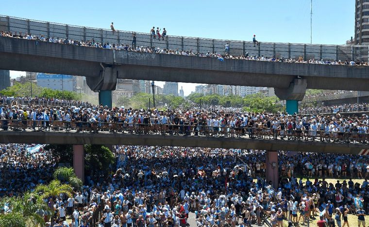 FOTO: Cuatro millones de personas agradecieron a la Selección en las calles de Buenos Aires