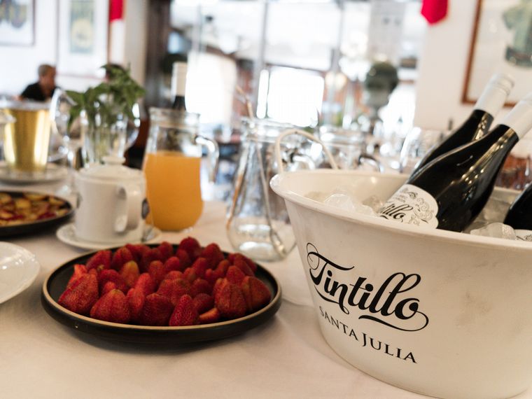 En su Día Mundial, te enseñamos a preparar la autentica sangría de El Celta