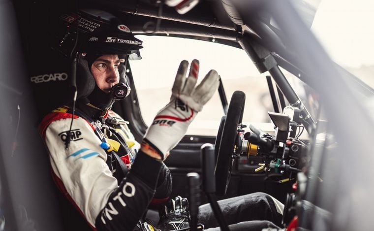 Yacopini en el habitáculo que este año no compartirá con 'papá' Alejandro