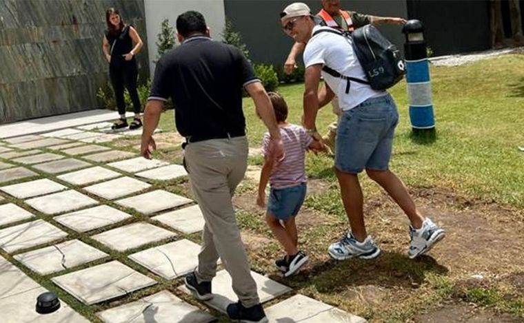 Luis Suárez llegó a Rosario para pasar las fiestas con su amigo Messi.