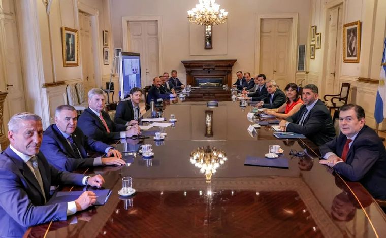 FOTO: El Presidente se reunió en Casa Rosada con los gobernadores. (Presidencia/La Nación)