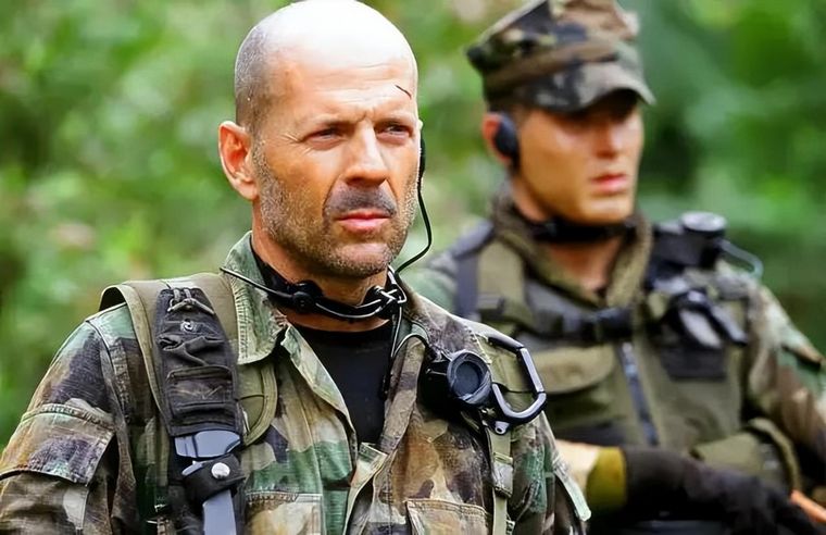 Willis hizo una demanda por un accidente en