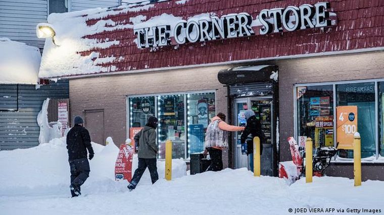 La tormenta Elliot produjo más de 60 muertos e innumerables inconvenientes.