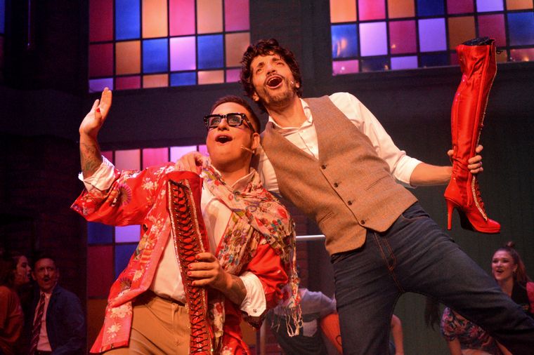 A sala llena, Kinky Boots levantó el telón
