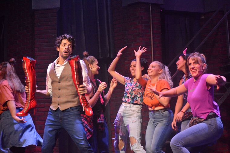 A sala llena, Kinky Boots levantó el telón