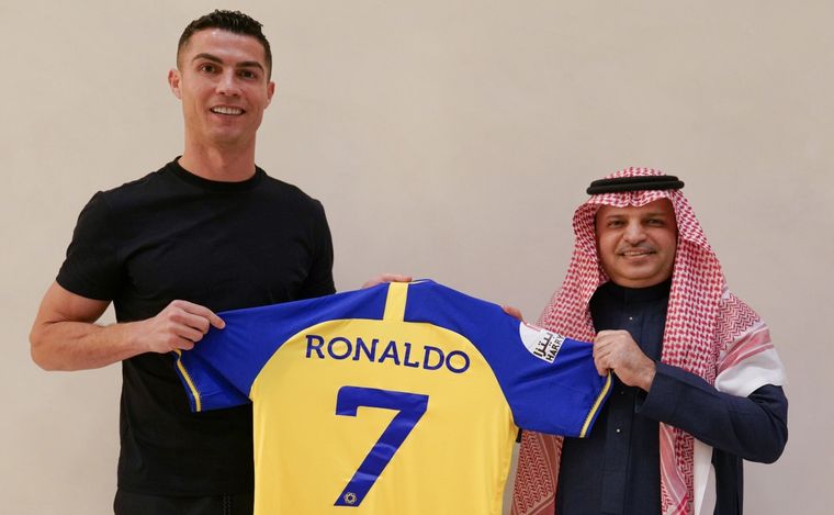 FOTO: Cristiano Ronaldo firmó contrato en el fútbol de Arabia Saudita (FOTO: @AlNassrFC) 