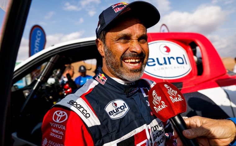 Buenos motivos para sonreír, tuvo Nasser, pasó a la punta en el Dakar 2023