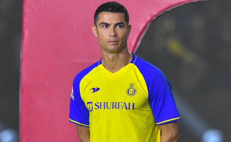 FOTO: Cristiano con la camiseta del Al-Nassr.