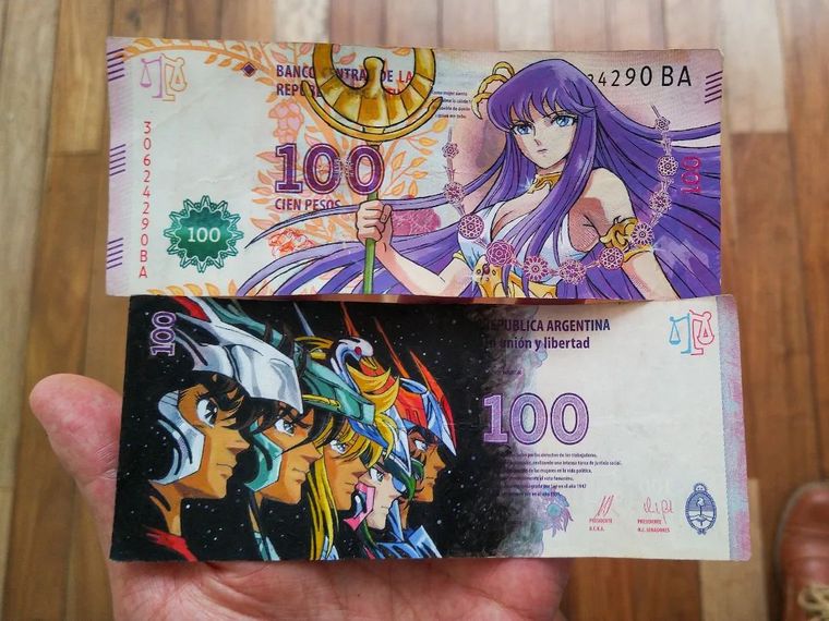 Sergio Díaz, el artista salteño que pinta billetes de pesos argentinos.