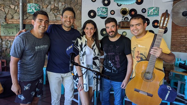 FOTO: El Trío Sachero visitó Viva la Radio en Santa Rosa de Calamuchita.