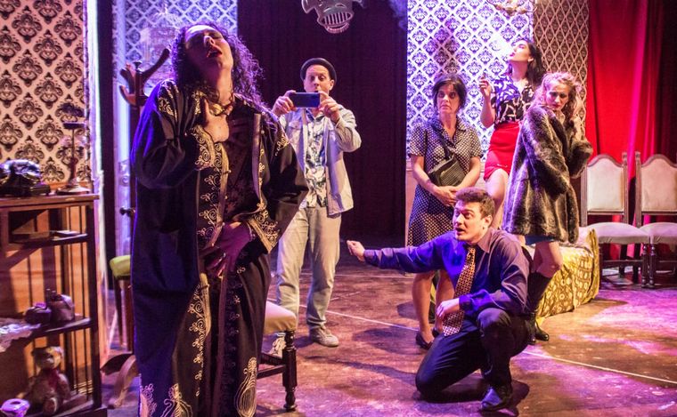 “ParaAnormales”.