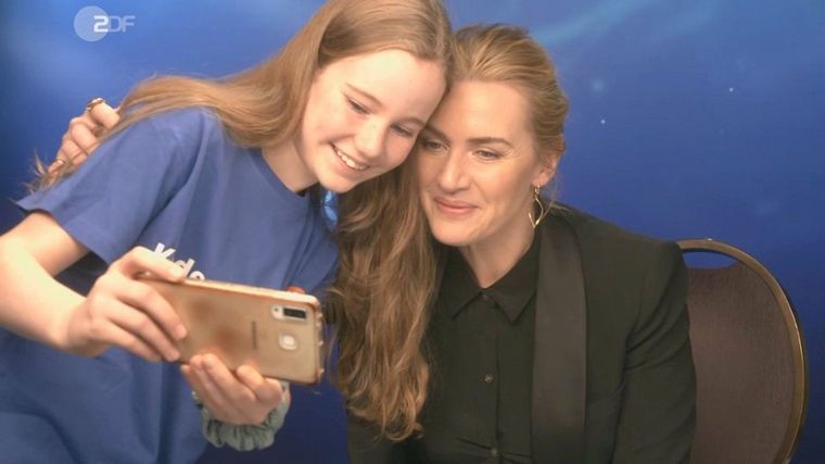 Kate Winslet se solidarizó con una periodista que se puso nerviosa en una nota.