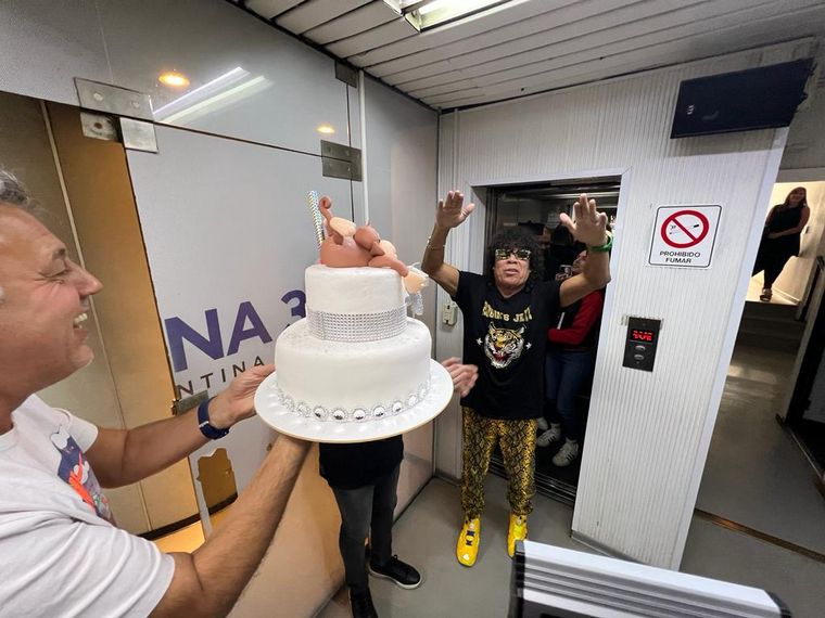 El recibimiento de Cadena 3 y La Popu para "La Mona"