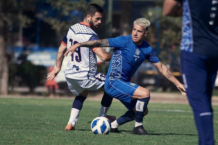 Julio Buffarini, en el amistoso en Chile (Foto: @CATalleresdecba)