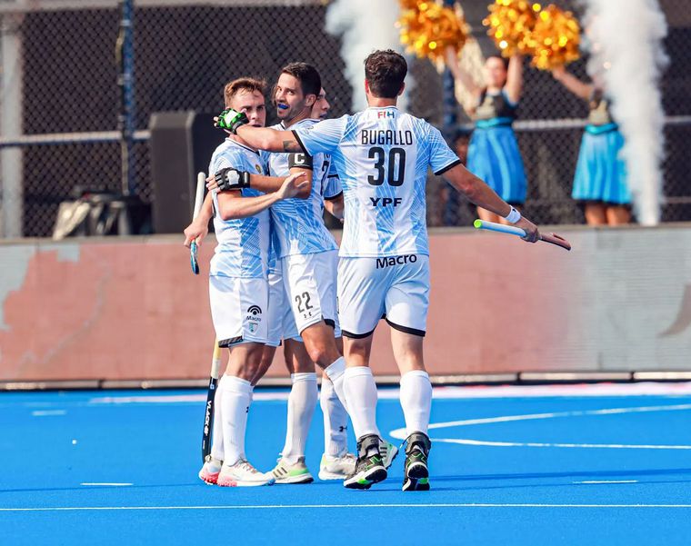 Los Leones arrancaron la cita ecuménica con una alegría.