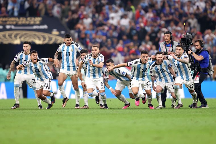 FOTO: La FIFA abrió un expediente contra Argentina por la final del Mundial.