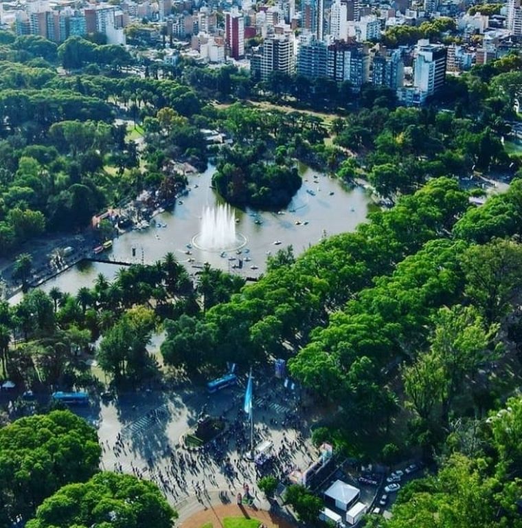 FOTO: Parque de la Independencia en Rosario