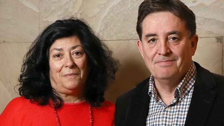 Luis García Montero le dedica a Almudena Grandes un poemario en su honor