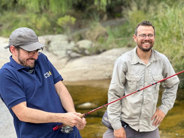 Río de Los Condoritos, agua cristalina y pesca de truchas