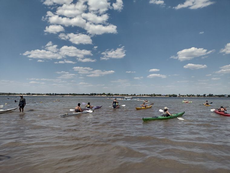 Un paseo en Kayak por el Río Paraná.