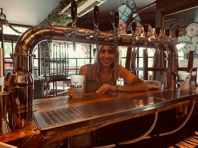 Un lugar para probar las hamburguesas de cordero más famosas de Bariloche.