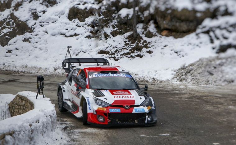 Ogier confirmó lo insinuado por la noche y continúa al frente en Montecarlo