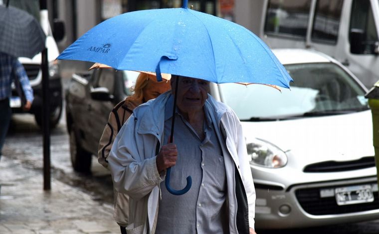 FOTO: Alerta por tormentas fuertes y lluvias en Córdoba. (Archivo: Daniel Cáceres/Cadena 3)