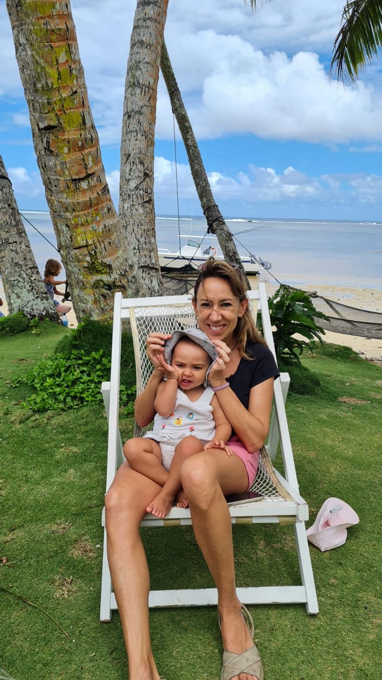 De diplomático a marido amo de casa en las Islas Fiji