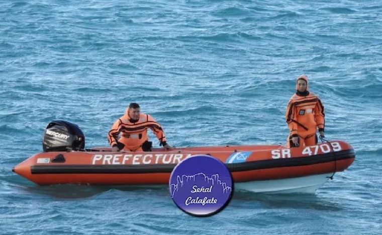 FOTO: Buscan a un kayakista desaparecido en aguas de Lago Argentino. (Tiempo Sur)