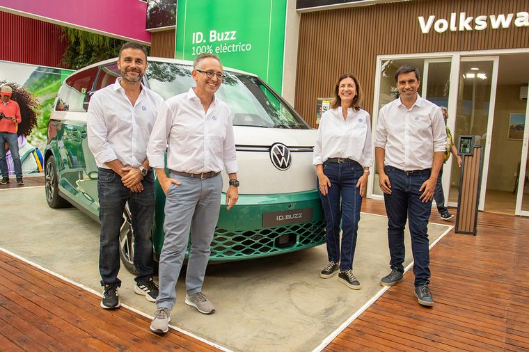 FOTO: Marcellus Puig, Ceo y Presidente de VW Group Argentina, en el stand de Cariló.