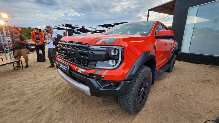 FOTO: Diseñada por Ford Performance, se presentó en Pinamar la nueva Ranger Raptor.