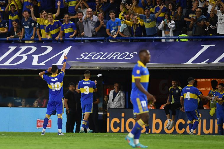 FOTO: Óscar Romero le dedicó su gol a Juan Román Riquelme.