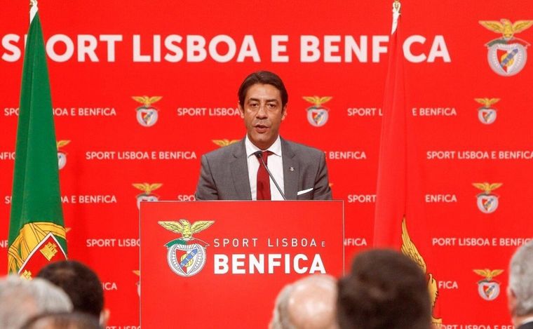 FOTO: Rui Costa, ex jugador, y actual presidente de Benfica