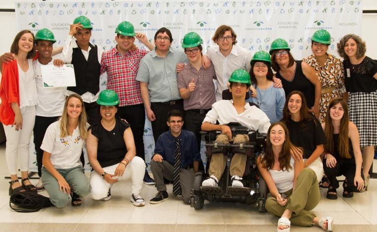FOTO: Cascos Verdes forma en educación ambiental a personas con discapacidad