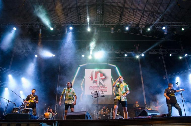 Alta Gracia vivió la tercera noche del Festival de las Colectividades.