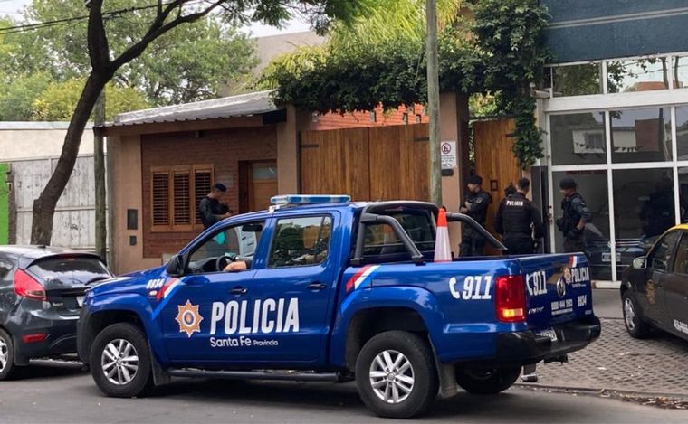 FOTO: Allanamiento y despliegue policial en Paraguay al 100.