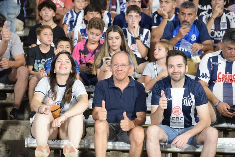 Los hinchas del