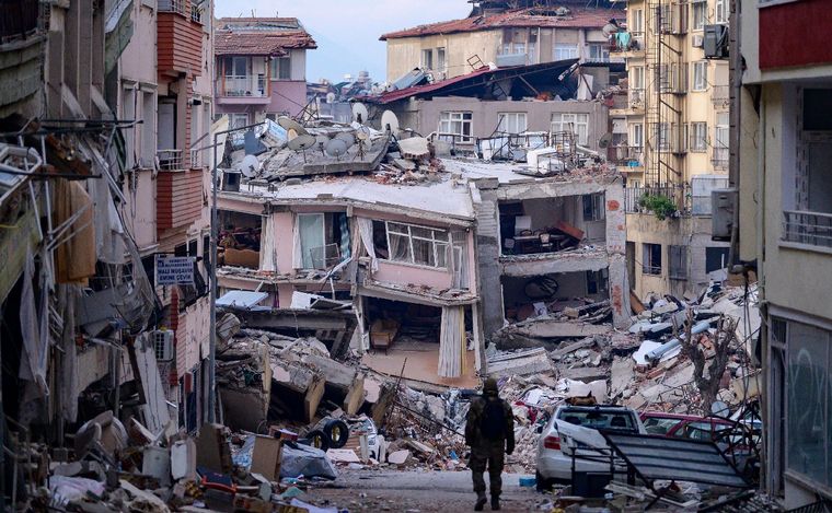 FOTO: Otro nuevo terremoto sacudió a Turquía y Siria. (AFP/Télam).