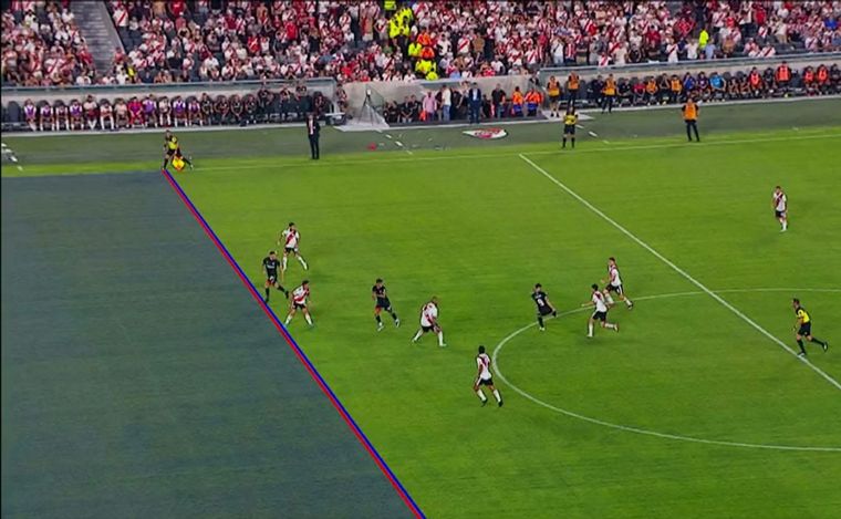 El offside milimétrico que generó polémica en el final de River y Argentinos
