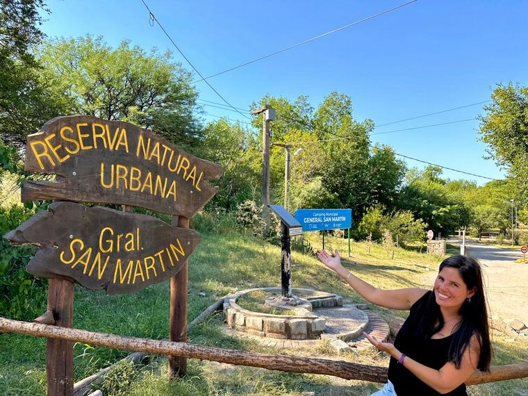 El camping que está en la ciudad de Córdoba y tiene una pileta olímpica