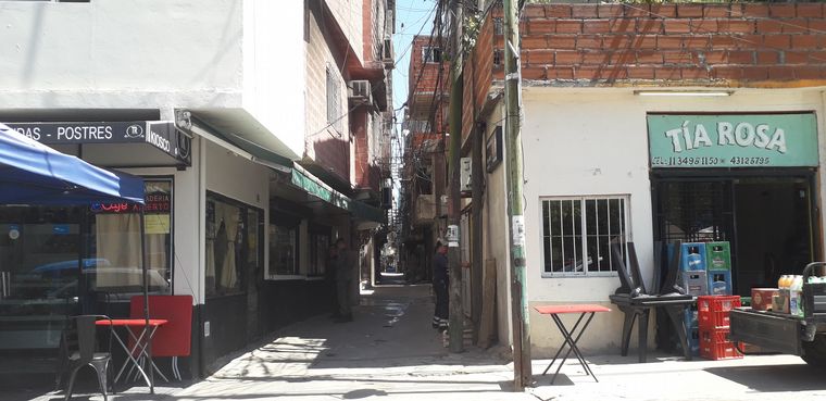 FOTO: Villa 1-11-14, ciudad de Buenos Aires entre la urbanización y el control narco.
