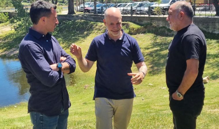 Los dirigentes se reunieron en Villa Carlos Paz y mostraron una foto de unidad. 