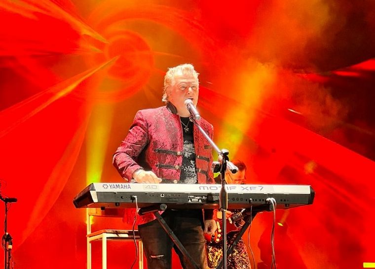 Miguel Mateos en el Carnaval de Los Tekis.